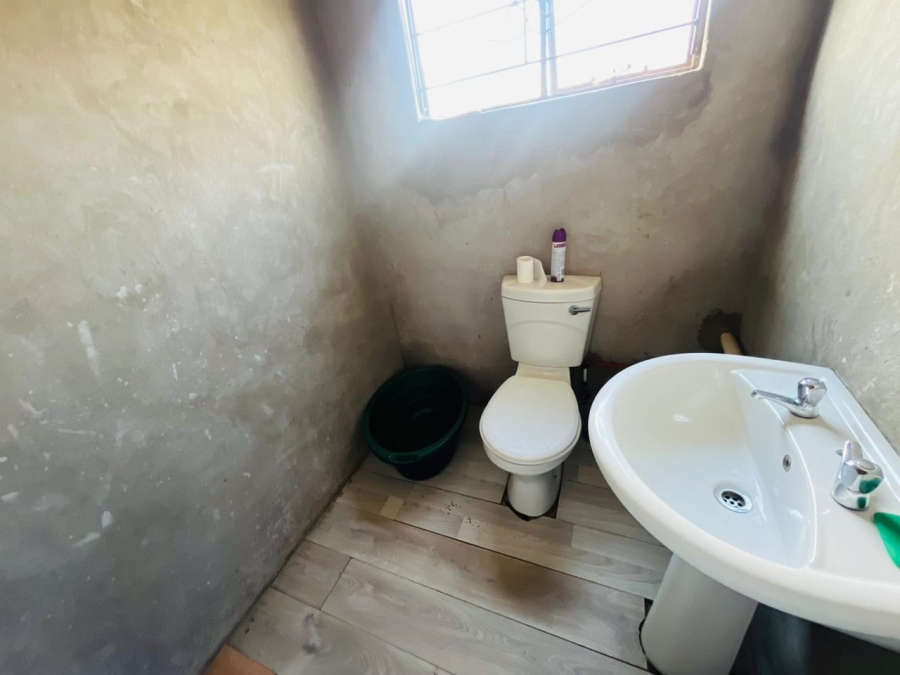 4 Bedroom Property for Sale in Grasslands Free State